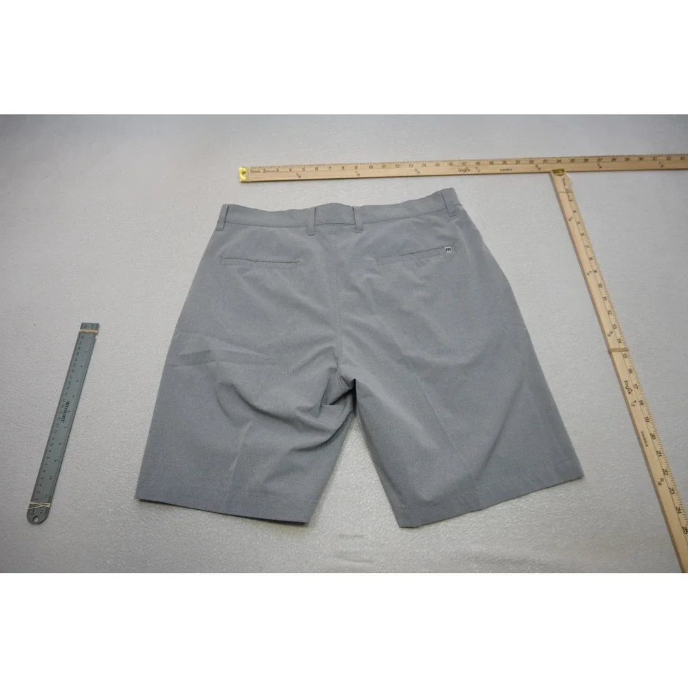 TravisMathew‎ Golf Shorts Mens 34 Grey Stretch Performance Flat Front Athletic